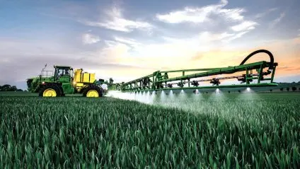 tractor spraying 1 69339afb0e4af